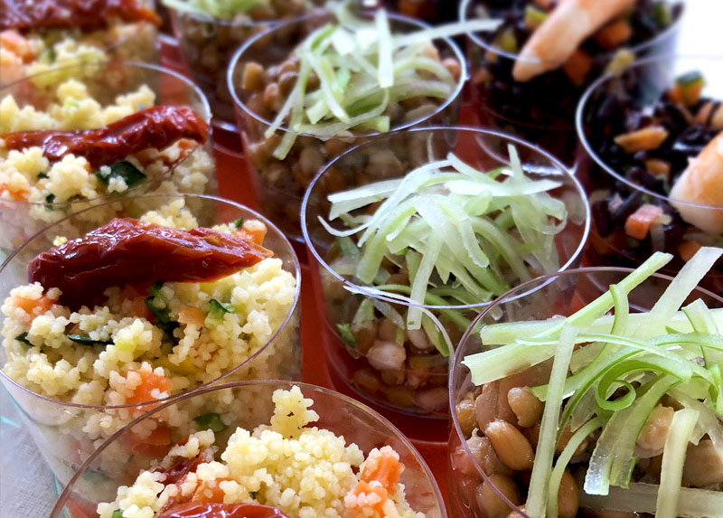 Servizio Catering - Bicchierini con riso e grani